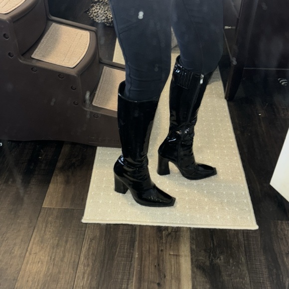 EUC Princess Poly Faux Black Patent Leather Crocodile Boots 7 MSRP $80 - Picture 9 of 12